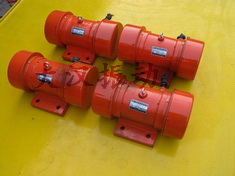 YZS振動(dòng)電機(jī):激振能力強(qiáng)，拆卸方便。